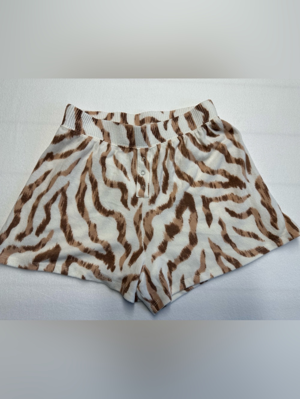 Colsie Small Cream & Brown Zebra-Print High Waist Comfy Lounge Shorts